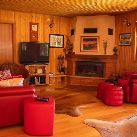 Weekand House Livno 25 *